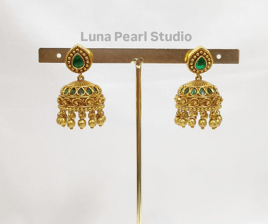 Avanthika antique jhumka Earrings Green TE1027